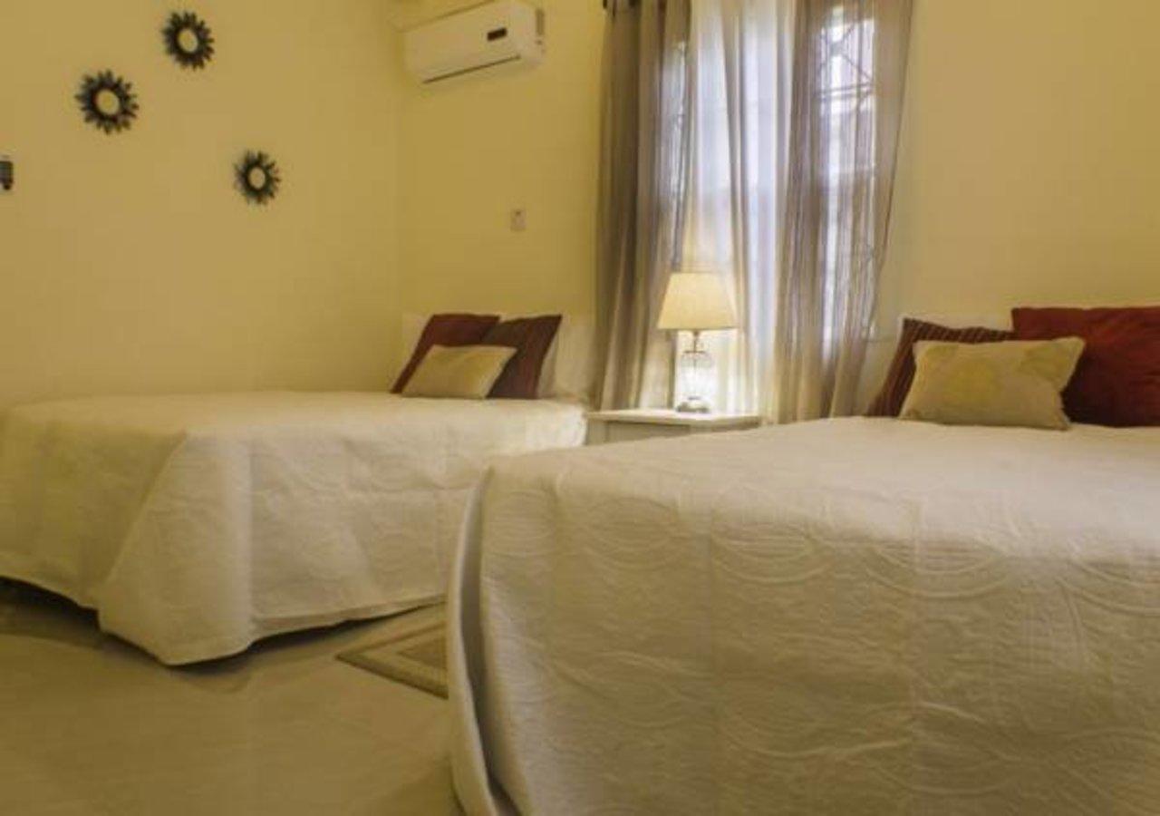 N2N Suites - Ochio Rios Vacation Home أوشو ريوس المظهر الخارجي الصورة