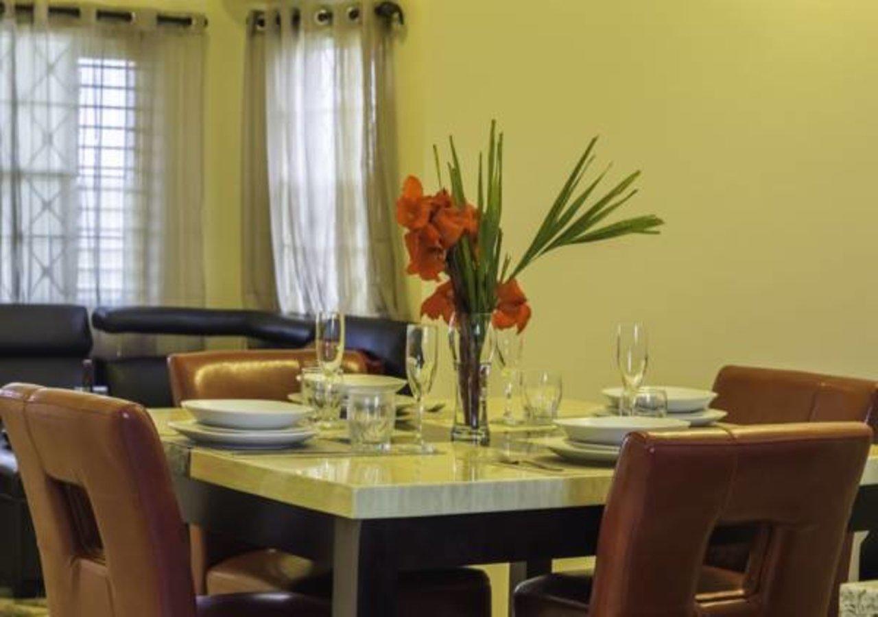 N2N Suites - Ochio Rios Vacation Home أوشو ريوس المظهر الخارجي الصورة