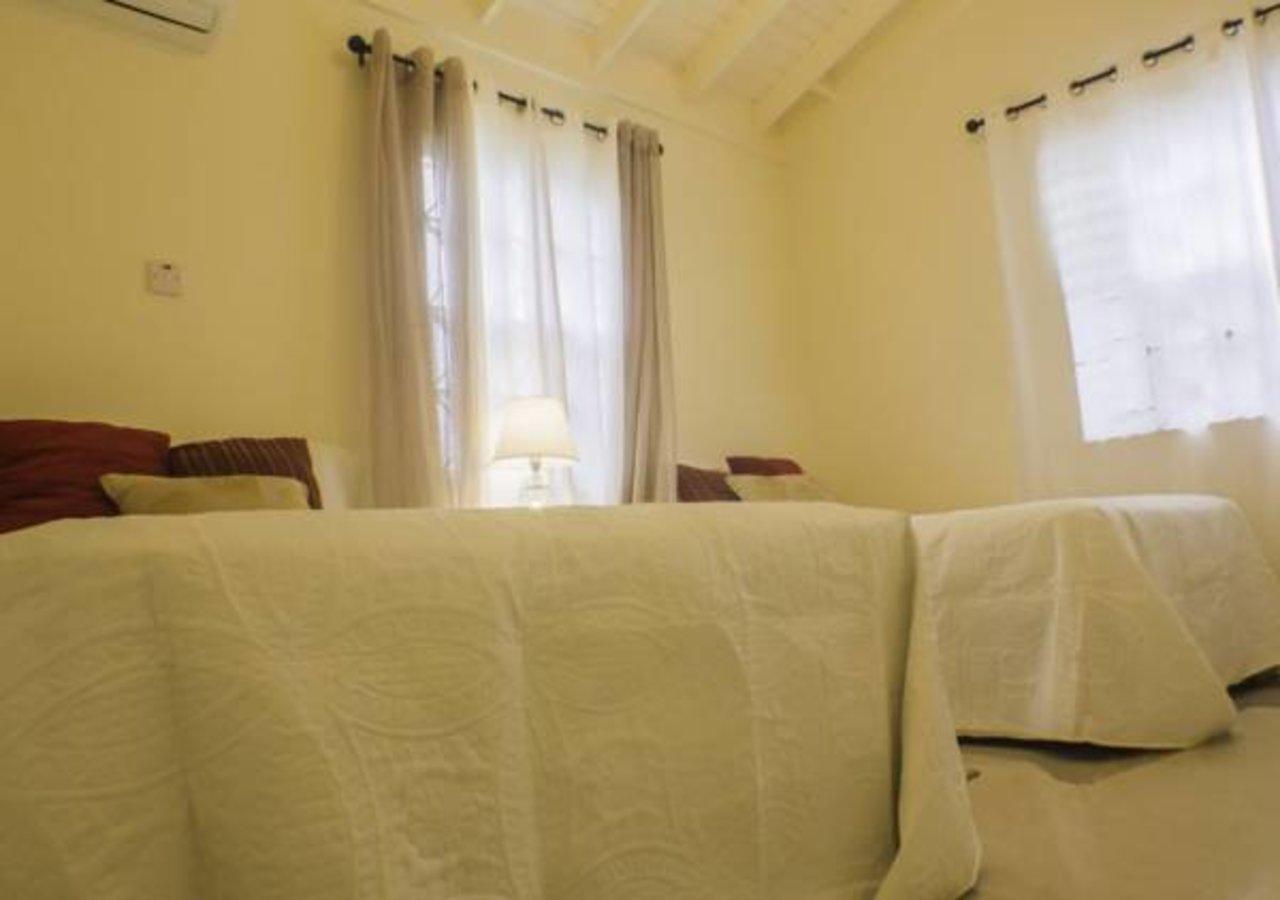 N2N Suites - Ochio Rios Vacation Home أوشو ريوس المظهر الخارجي الصورة